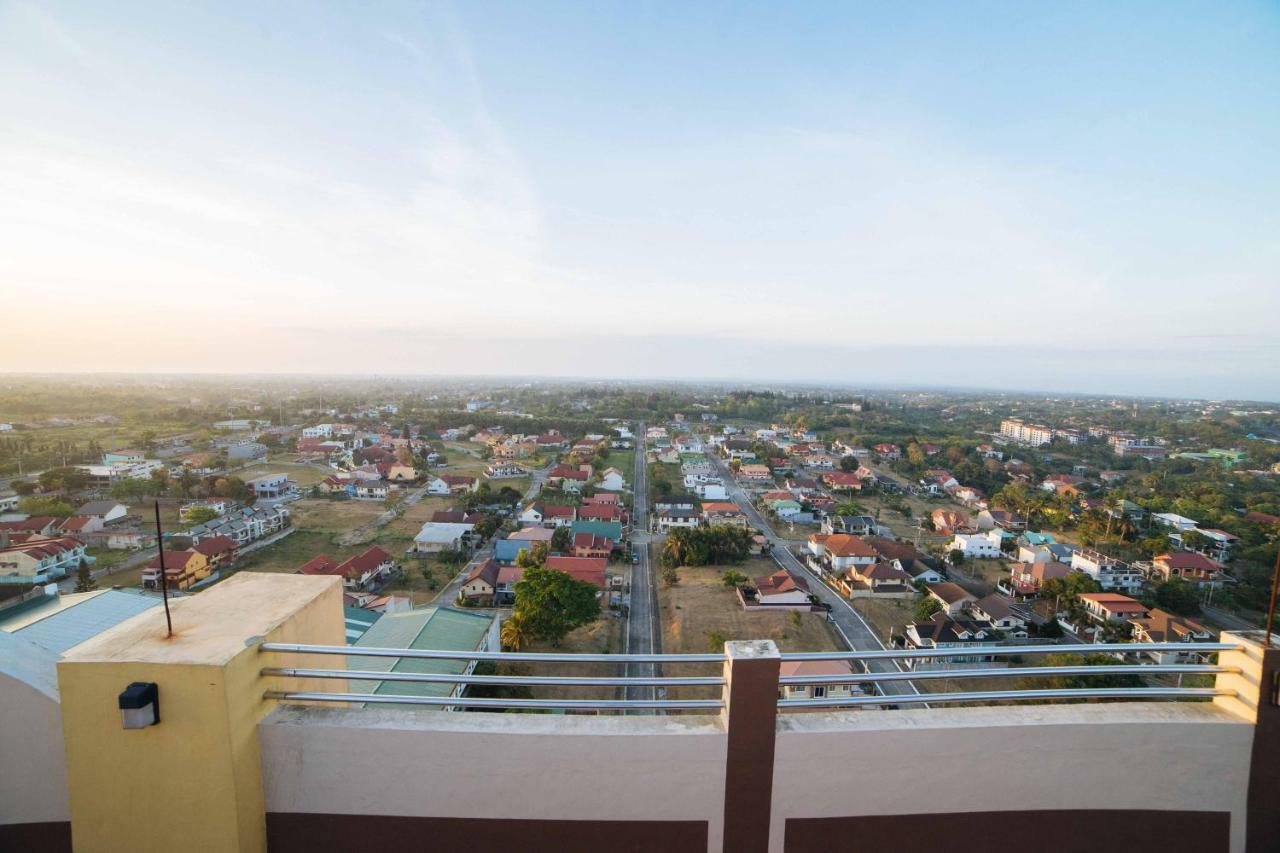Reddoorz Premium @ Cityland Tagaytay 2 Tagaytay City Bagian luar foto